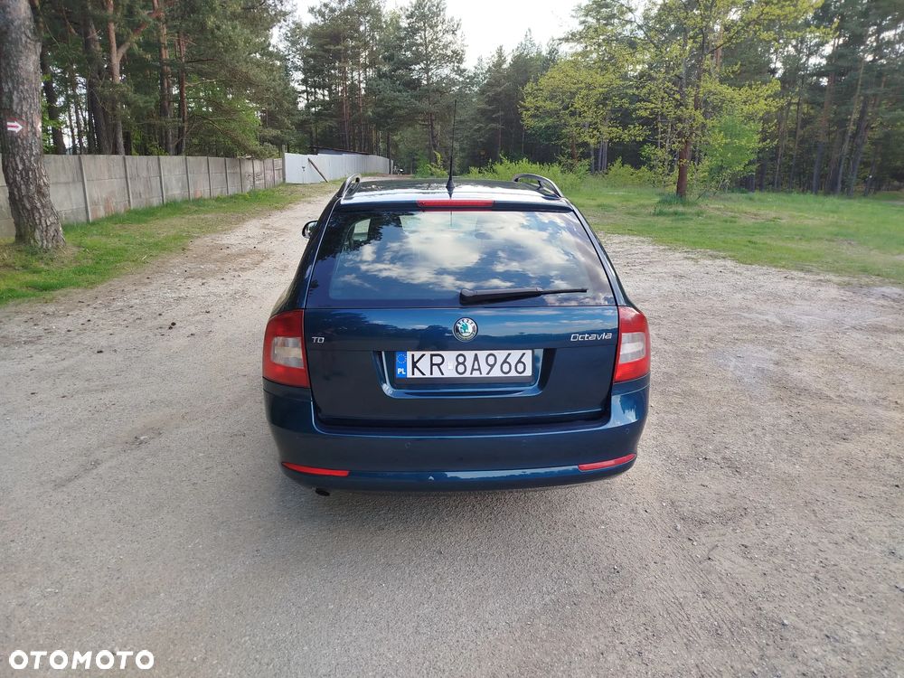 Skoda Octavia 1.6 TDI Ambiente - 5