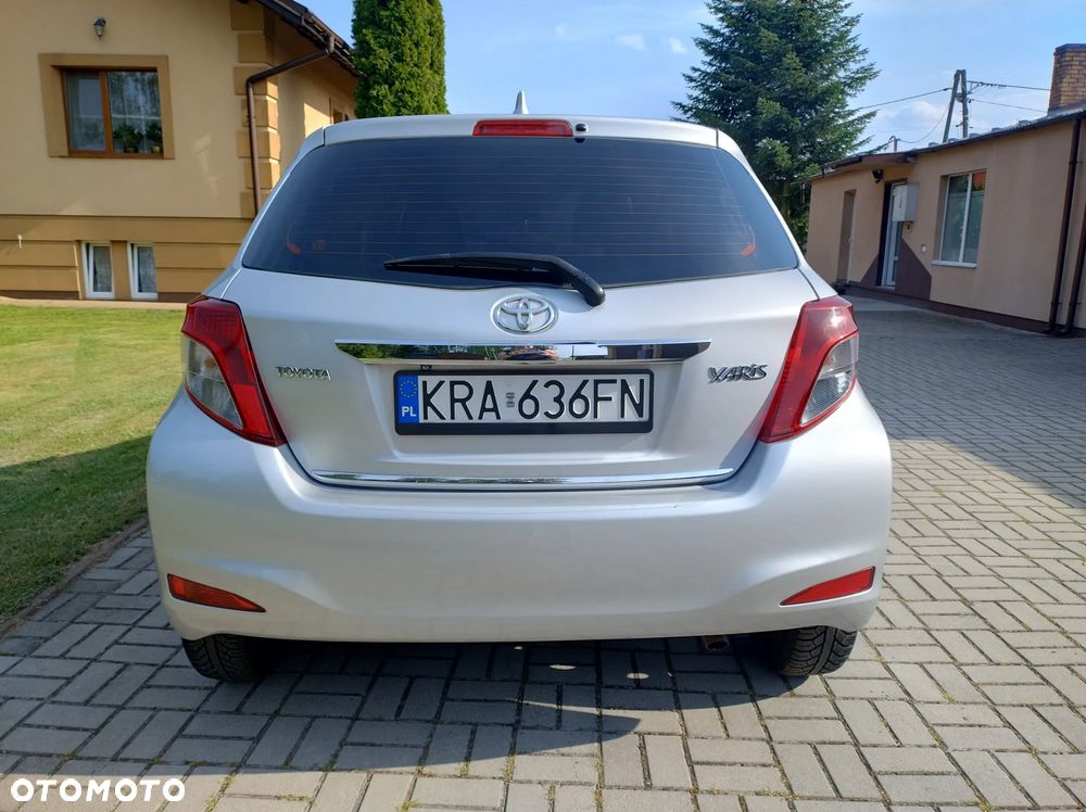 Toyota Yaris 1.33 VVT-i Life - 10