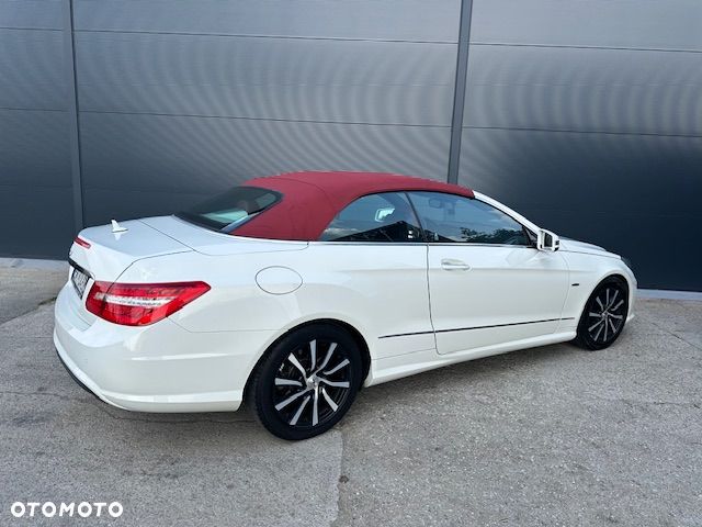 Mercedes-Benz Klasa E 220 CDI DPF BlueEFFICIENCY 7G-TRONIC Avantgarde - 2