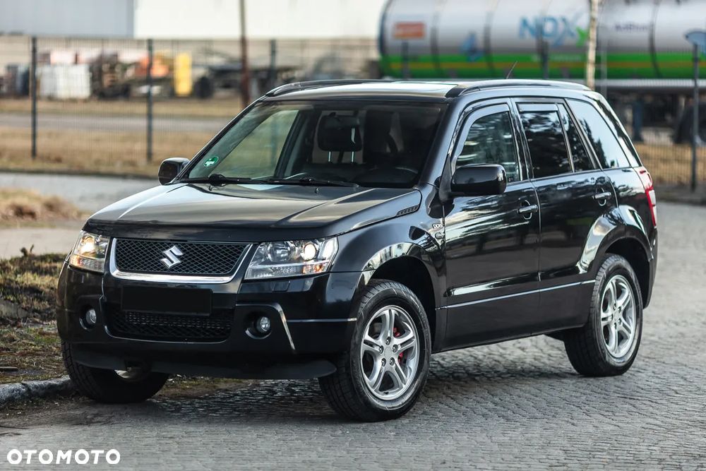 Suzuki Grand Vitara 1.9 DDiS Comfort DPF - 12