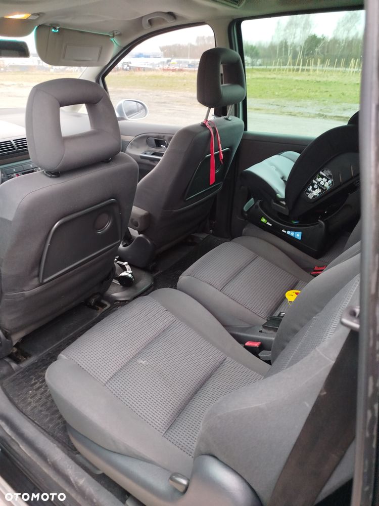 Volkswagen Sharan - 7