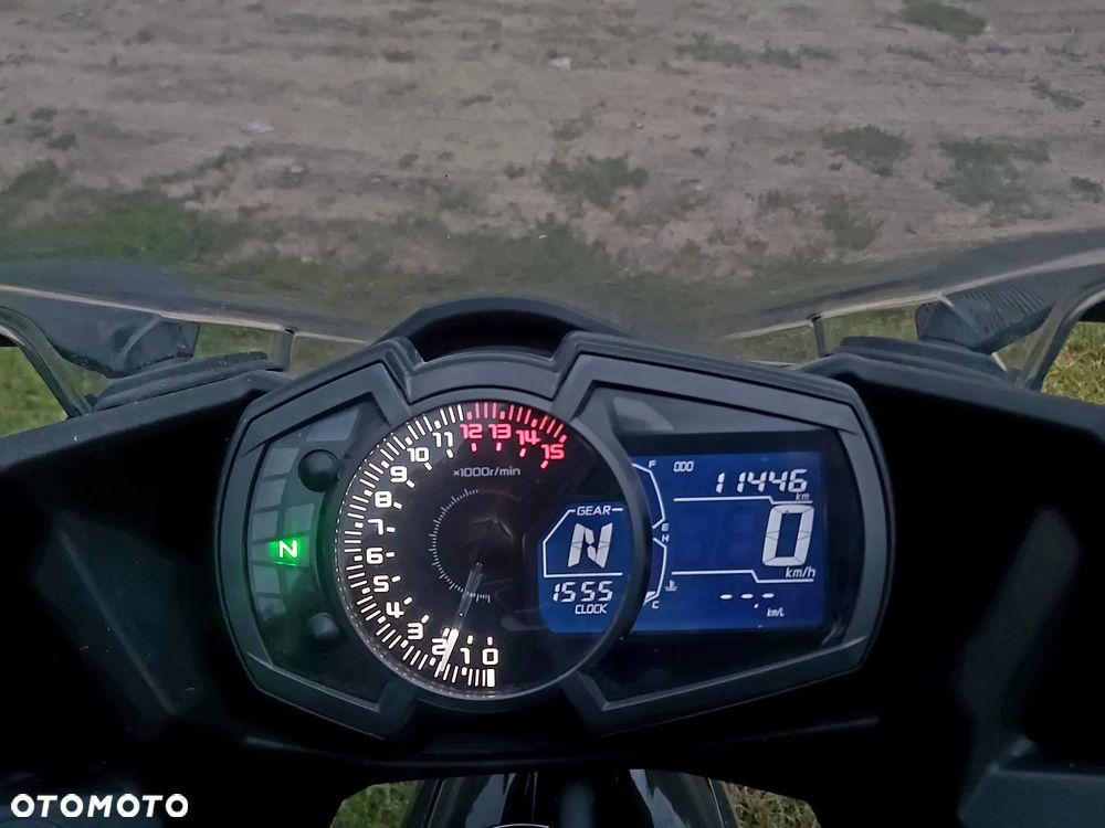 Kawasaki Ninja 400 - 11