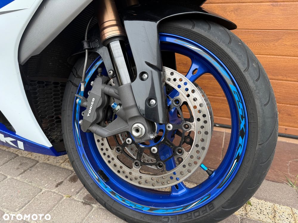 Suzuki GSX-R - 11