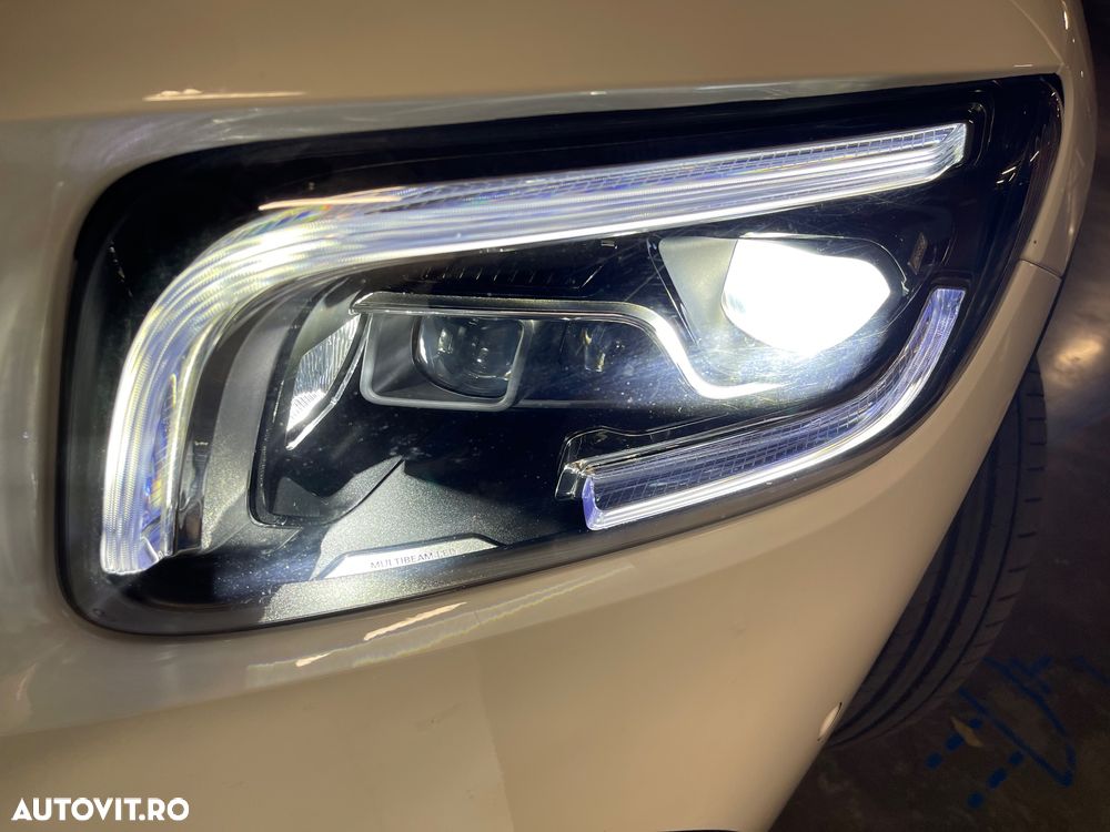 Mercedes-Benz GLB 250 4MATIC Aut. - 10