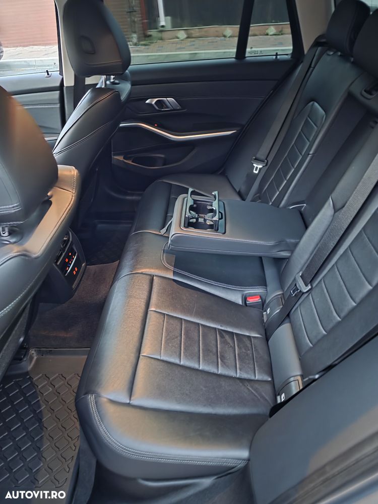 BMW Seria 3 320d xDrive AT MHEV - 19