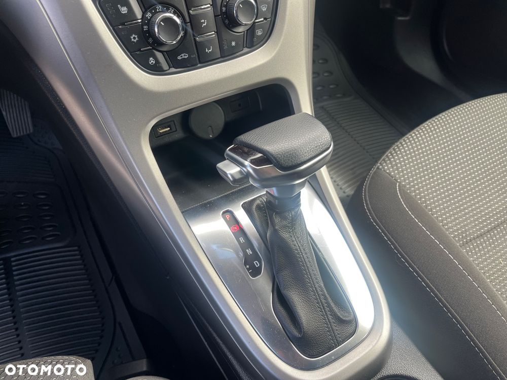 Opel Astra 1.4 Turbo Automatik 150 Jahre - 16