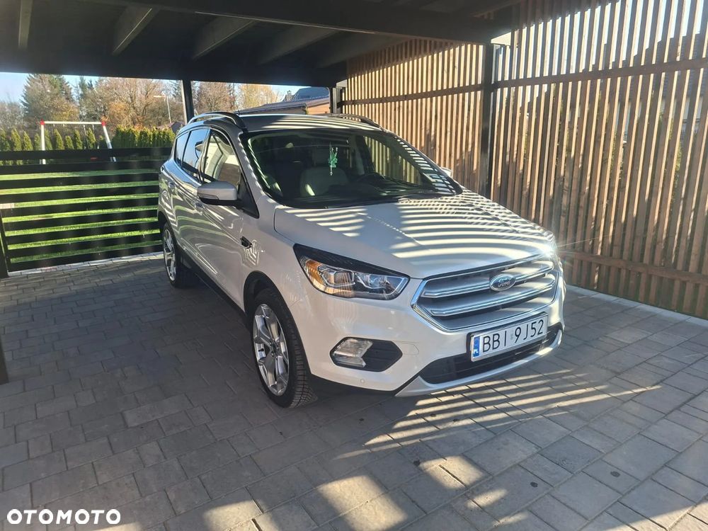 Ford Escape 2.0 EcoBoost AWD Titanium - 12