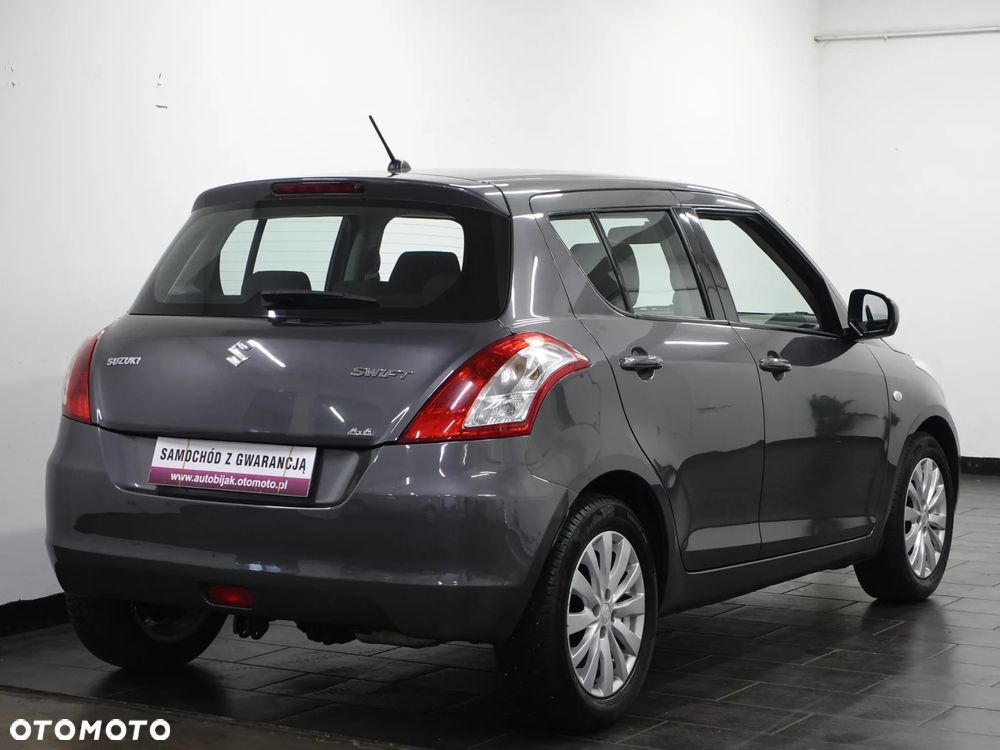 Suzuki Swift - 8