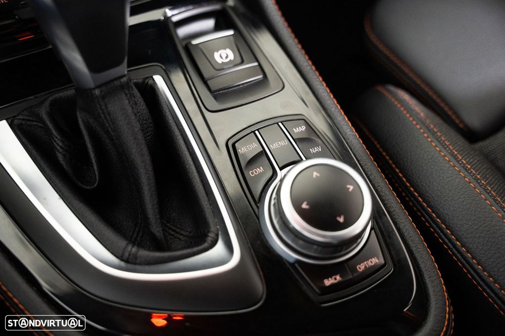 BMW 225xe Active Tourer Line Sport - 18