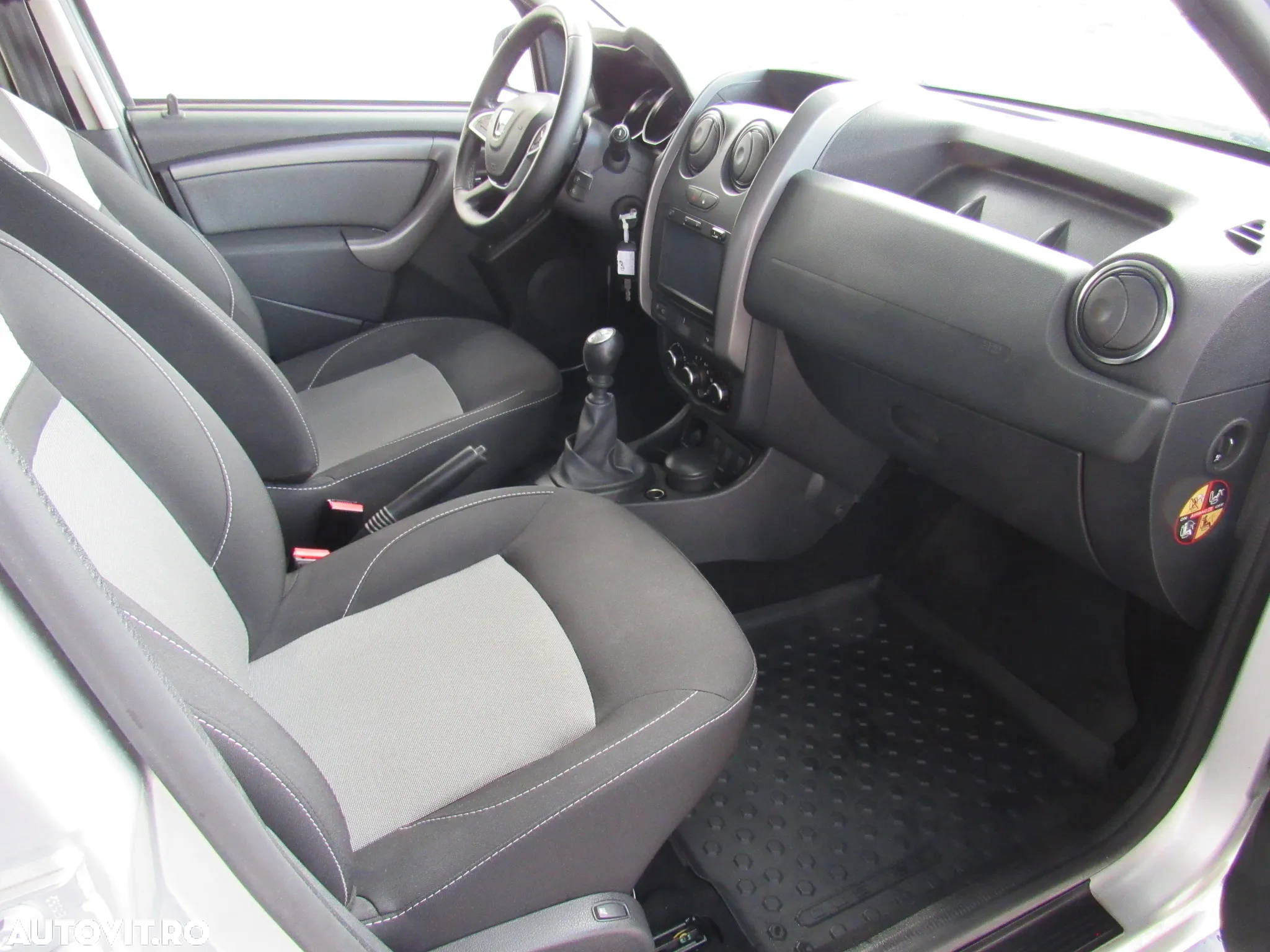 Dacia Duster 1.5 dCi 4x2 Laureate - 11
