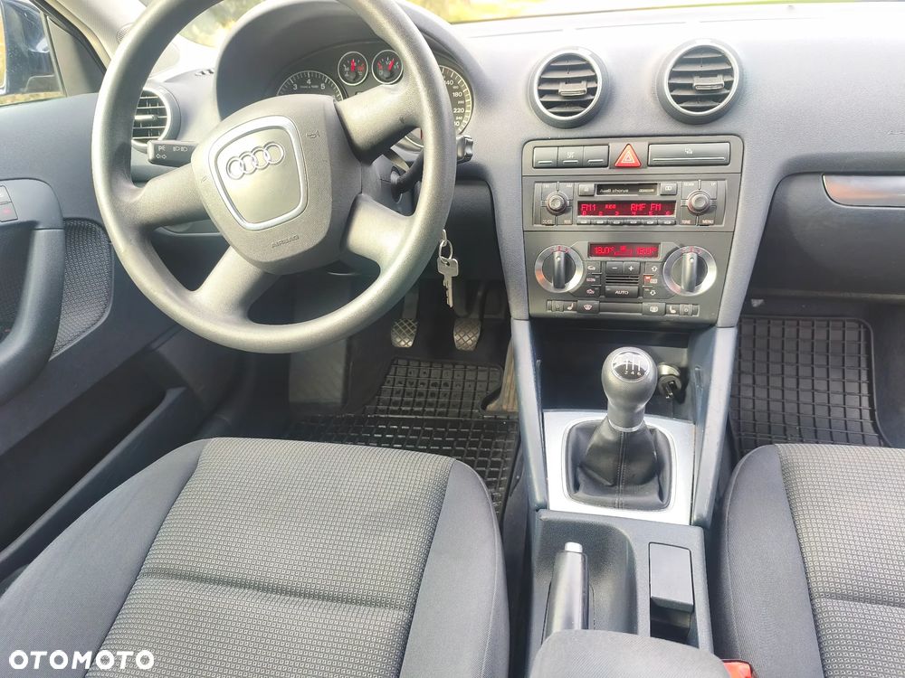 Audi A3 Sportback - 9