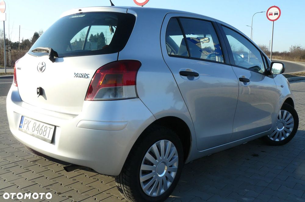 Toyota Yaris - 5