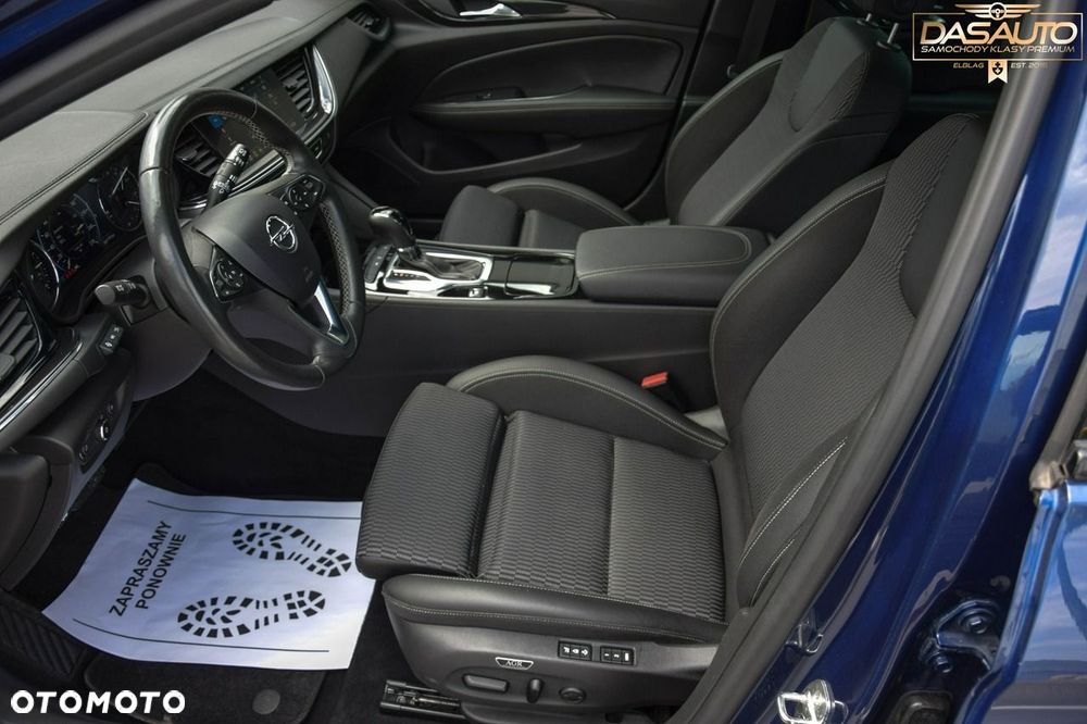 Opel Insignia - 18