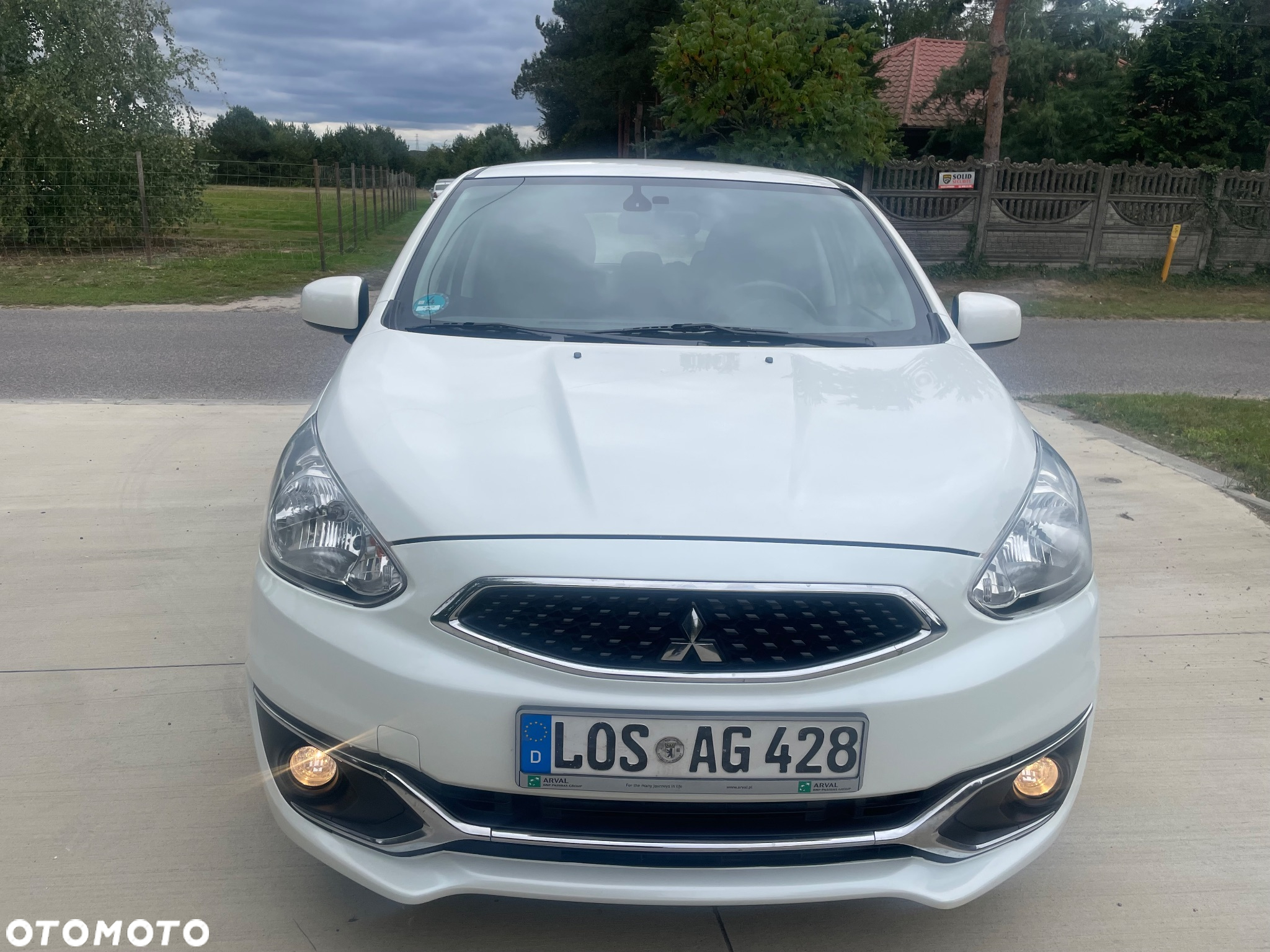 Mitsubishi Space Star 1.2 AS&G Invite CVT - 12
