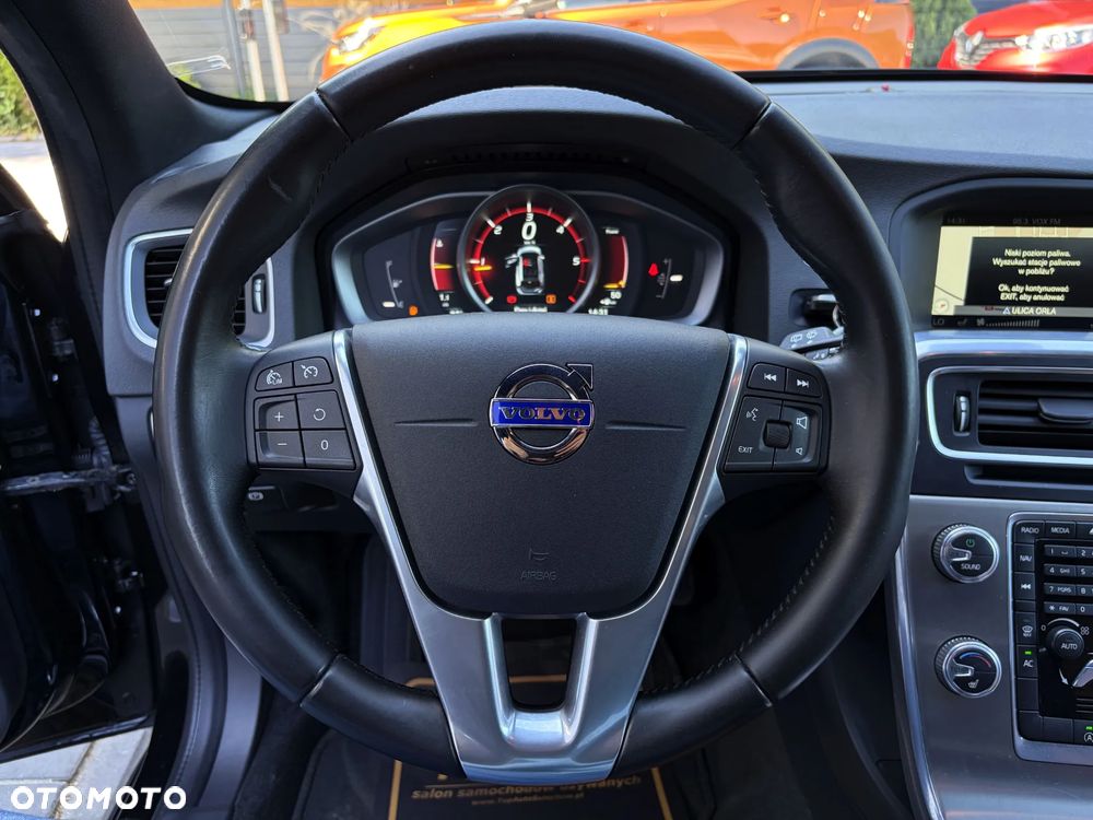 Volvo V60 D4 Drive-E Summum - 23