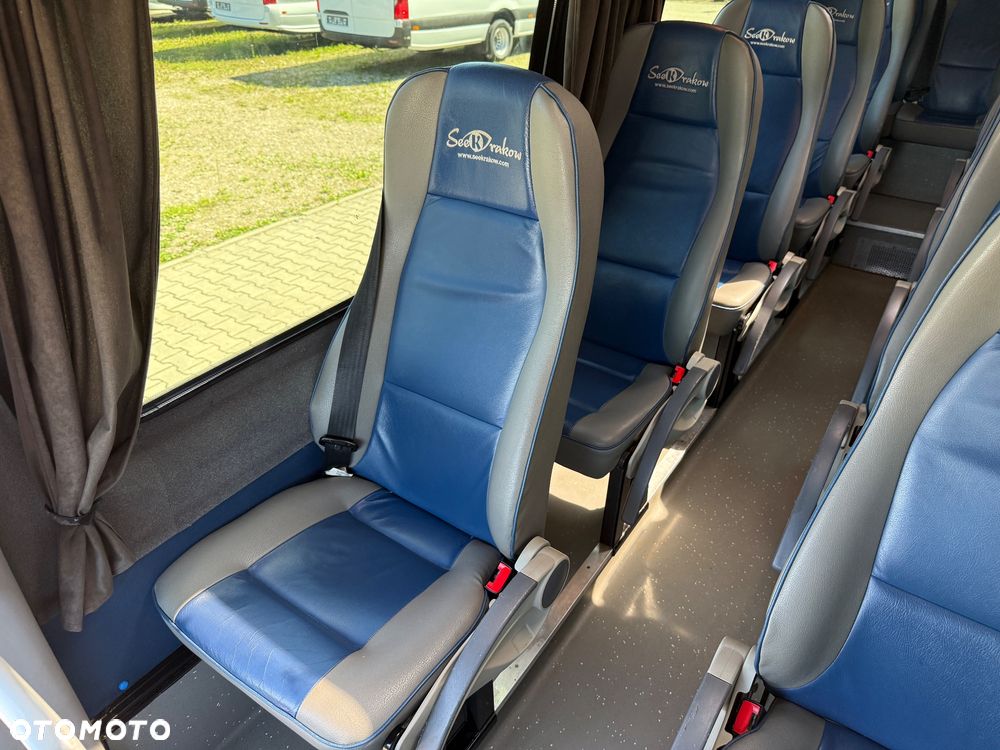 Mercedes-Benz Sprinter 519 3.0 V6 21 miejsc - 18