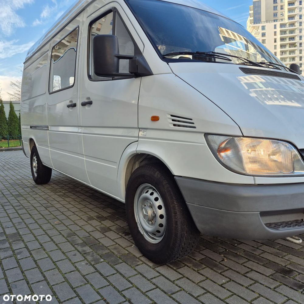 Mercedes-Benz Sprinter - 3