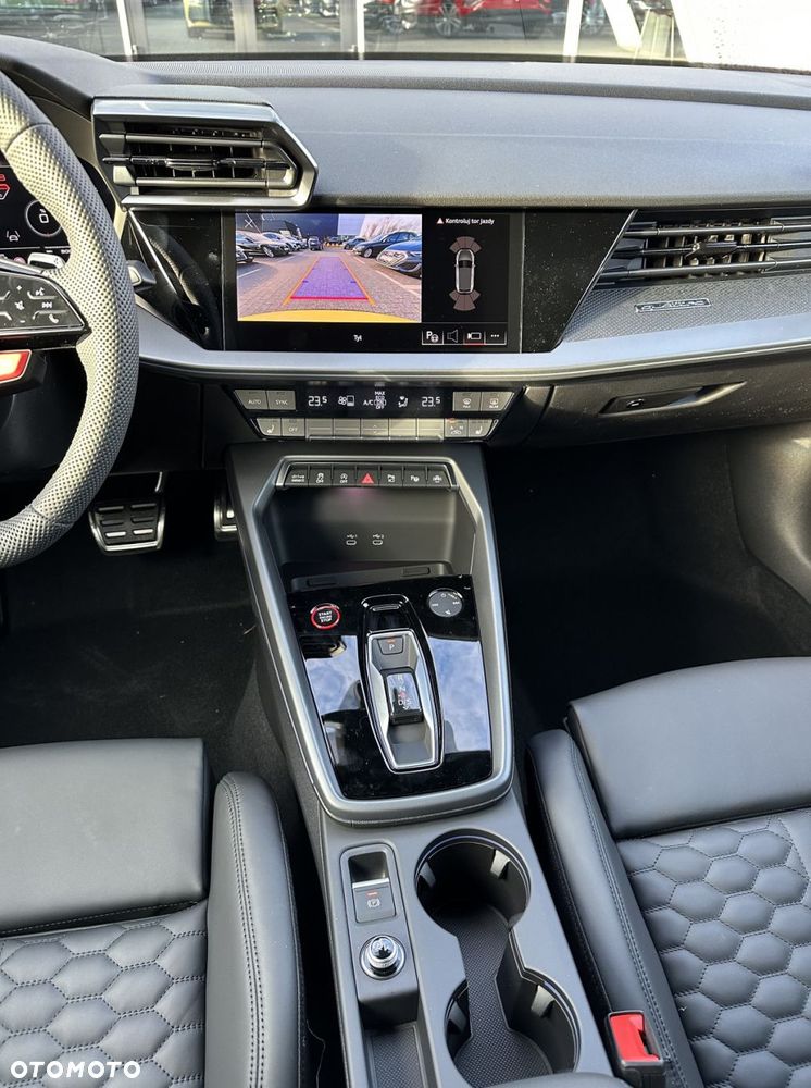Audi RS3 Sportback - 18