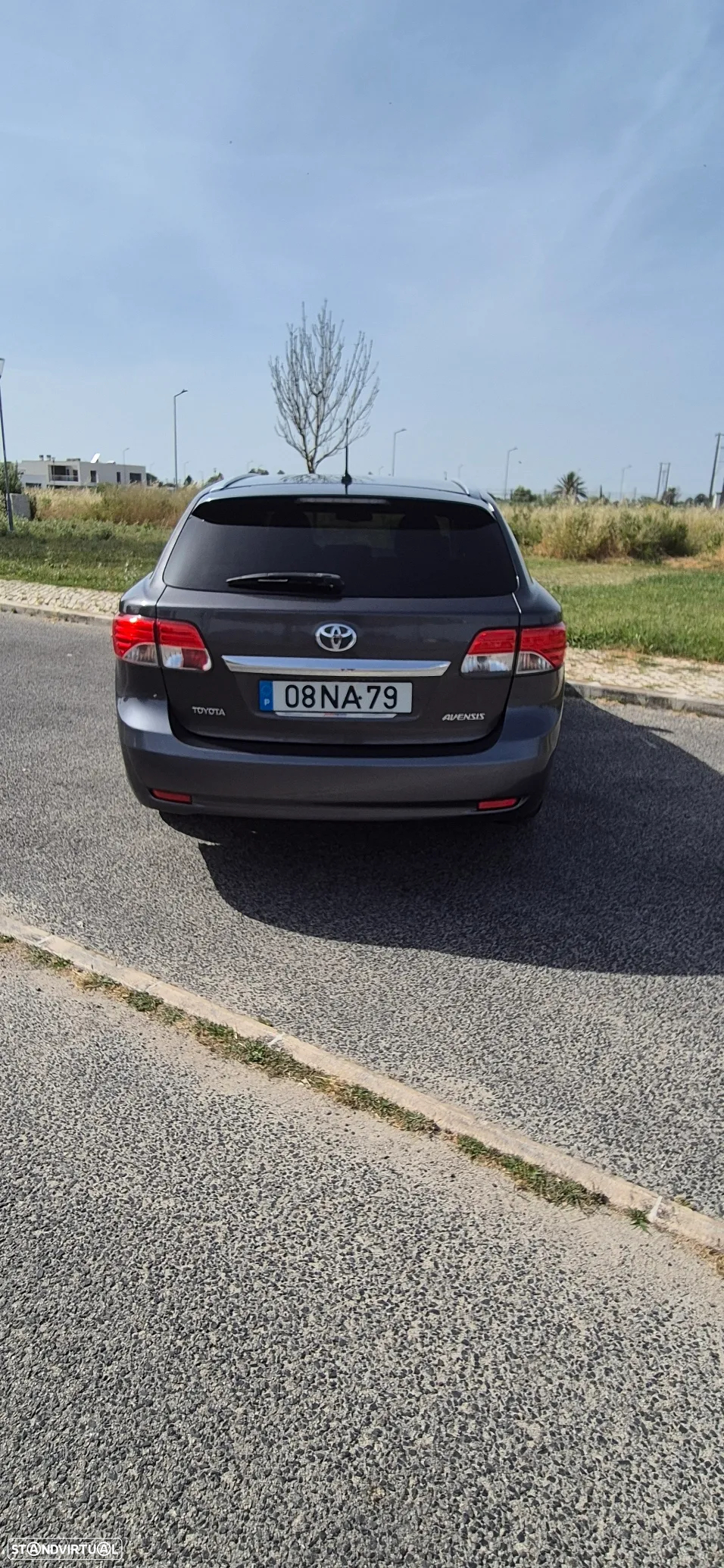 Toyota Avensis SW 2.0 D-4D Exclusive +Navi - 4