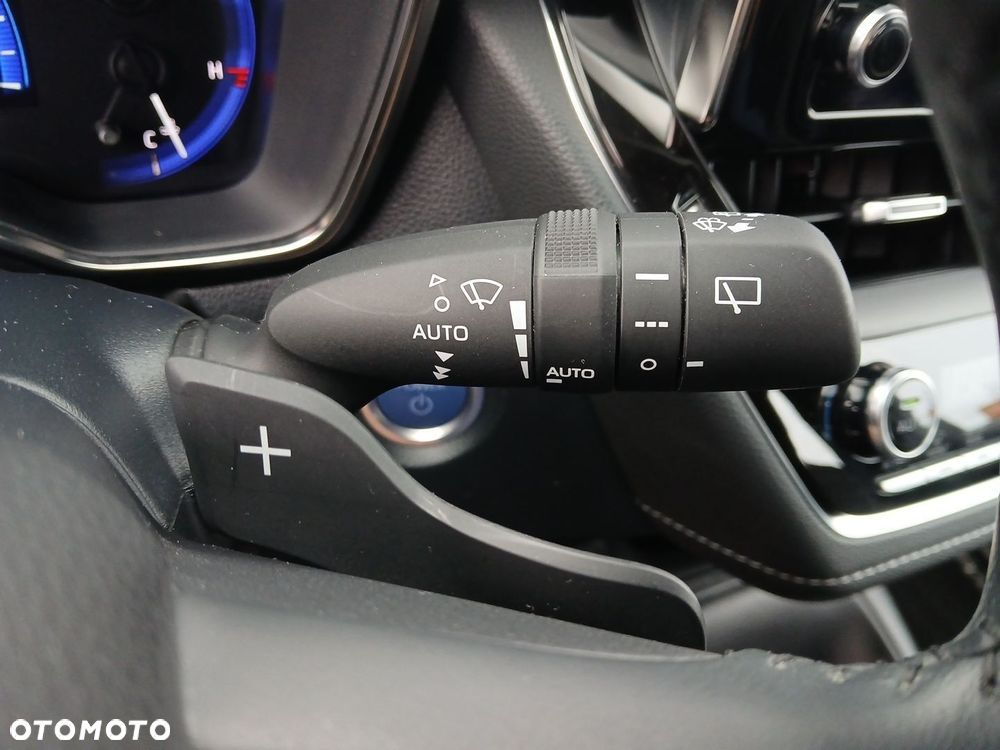 Toyota Corolla 2.0 Hybrid Comfort - 30