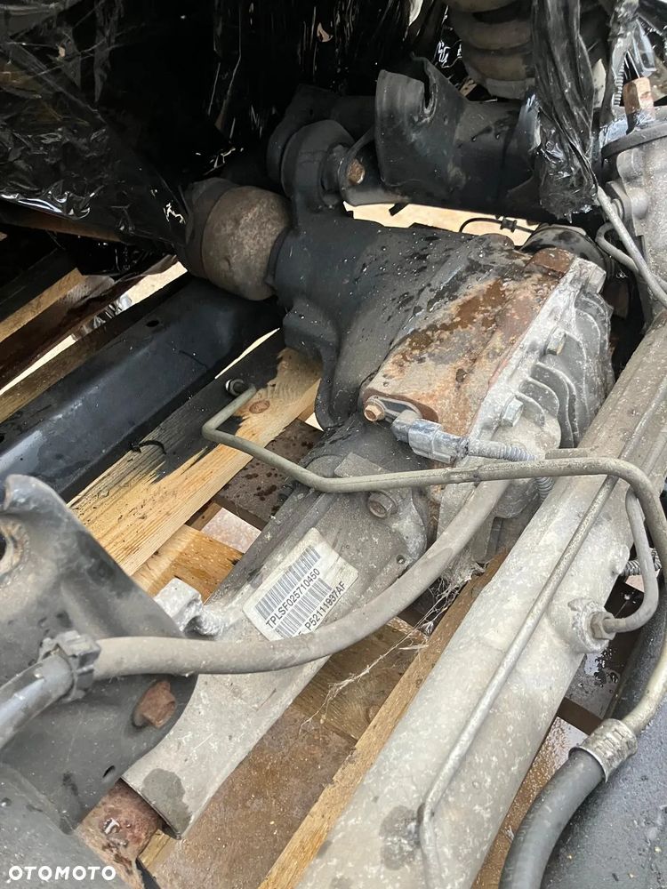 DYFERENCJAŁ MOST PRZÓD JEEP GRAND CHEROKEE 3.0CRD 05- P52111937AF - 1
