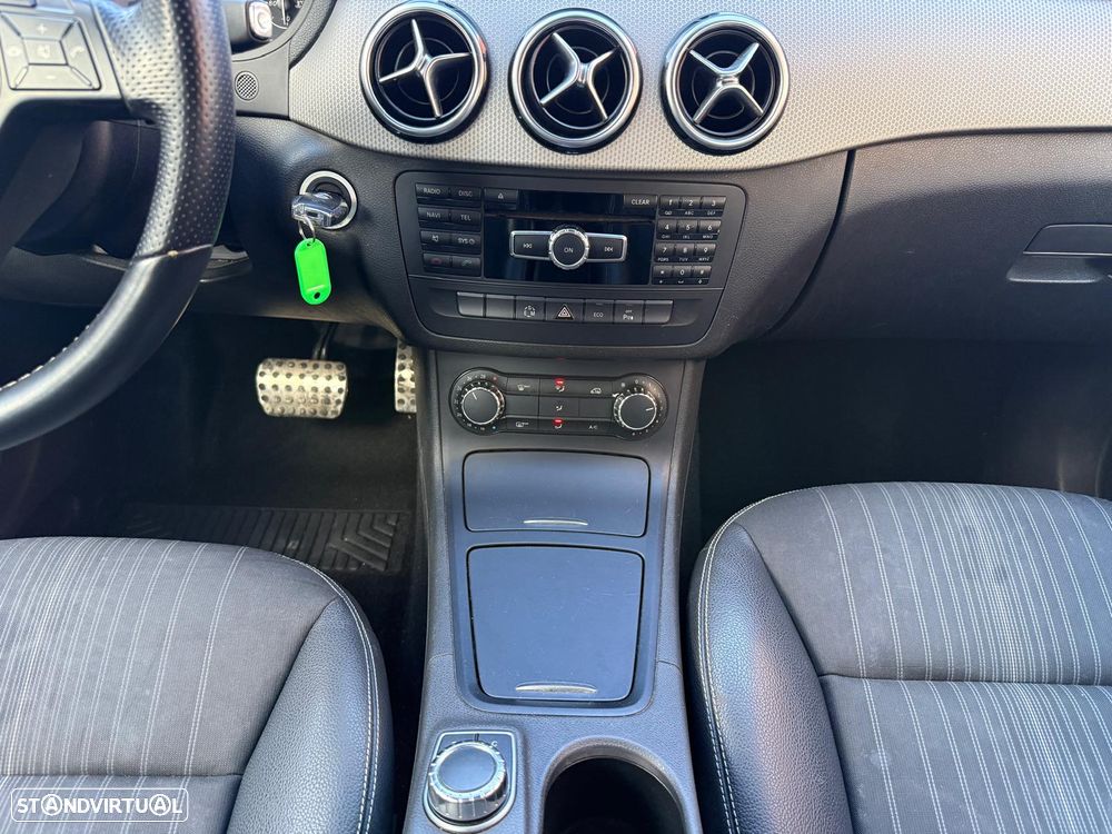 Mercedes-Benz B 180 CDI BlueEFFICIENCY Aut. - 20