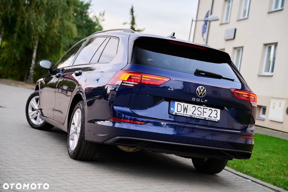 Volkswagen Golf - 2