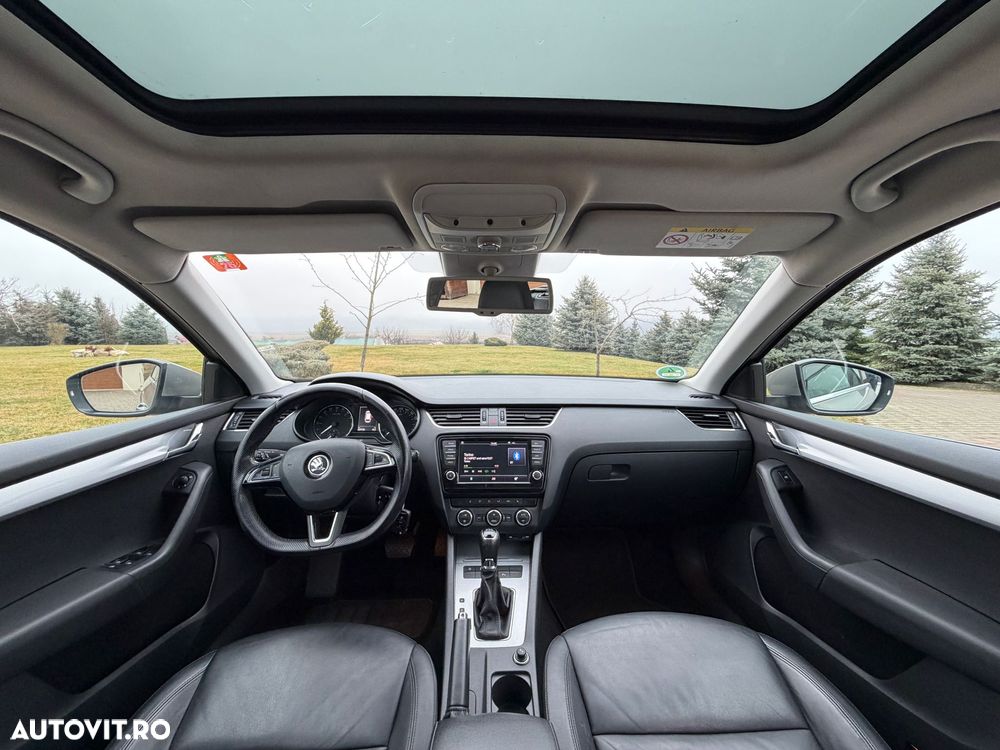 Skoda Octavia 2.0 TDI DSG Premium Edition - 2