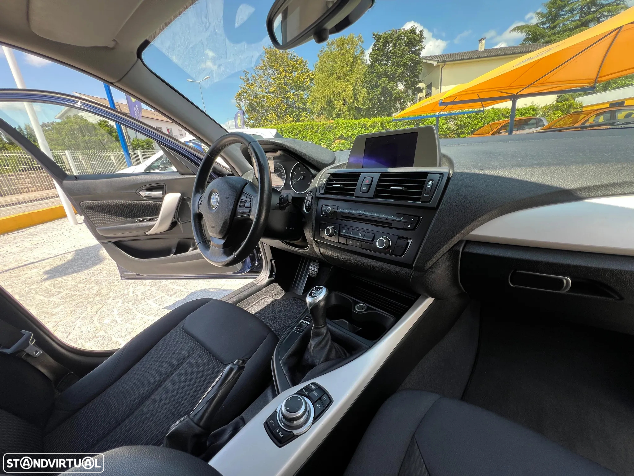 BMW 116 d Line Urban - 8