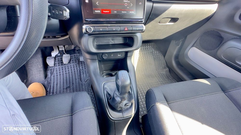 Citroën C3 1.2 PureTech Shine - 19