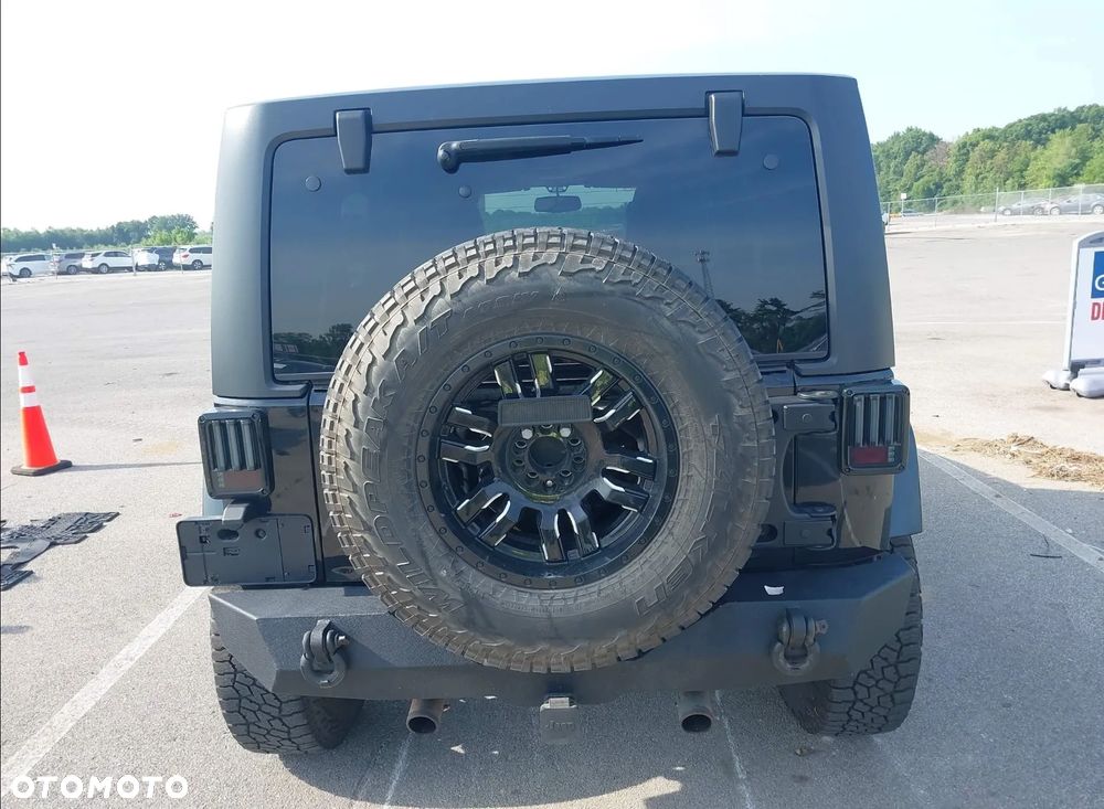 Jeep Wrangler - 4