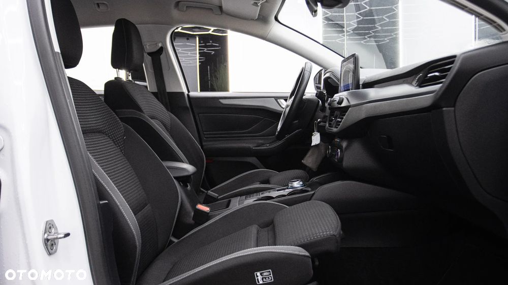 Ford Focus SW 1.5 EcoBlue Connected - 18