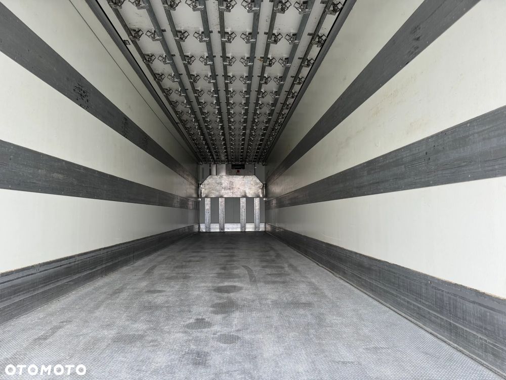 Krone Chłodnia Hakowa, SAF, Thermo King SLXi 400 - 14