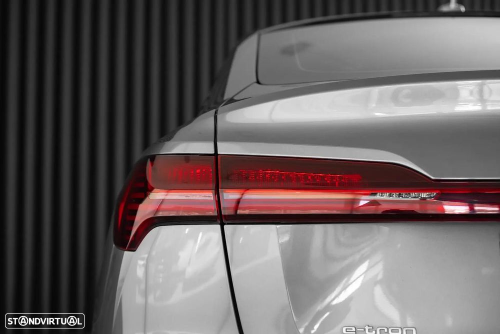 Audi e-tron Sportback 55 quattro Advanced - 8
