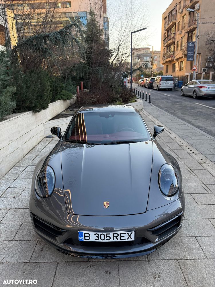 Porsche 911 4 GTS PDK - 6