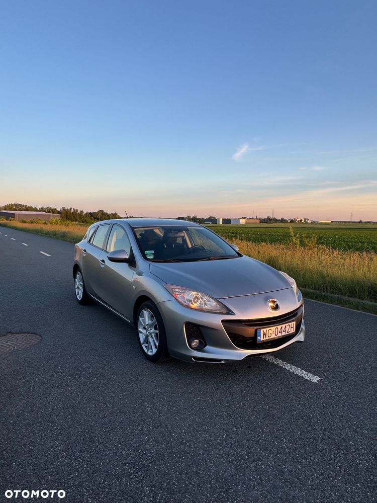 Mazda 3 1.6 Exclusive + - 5