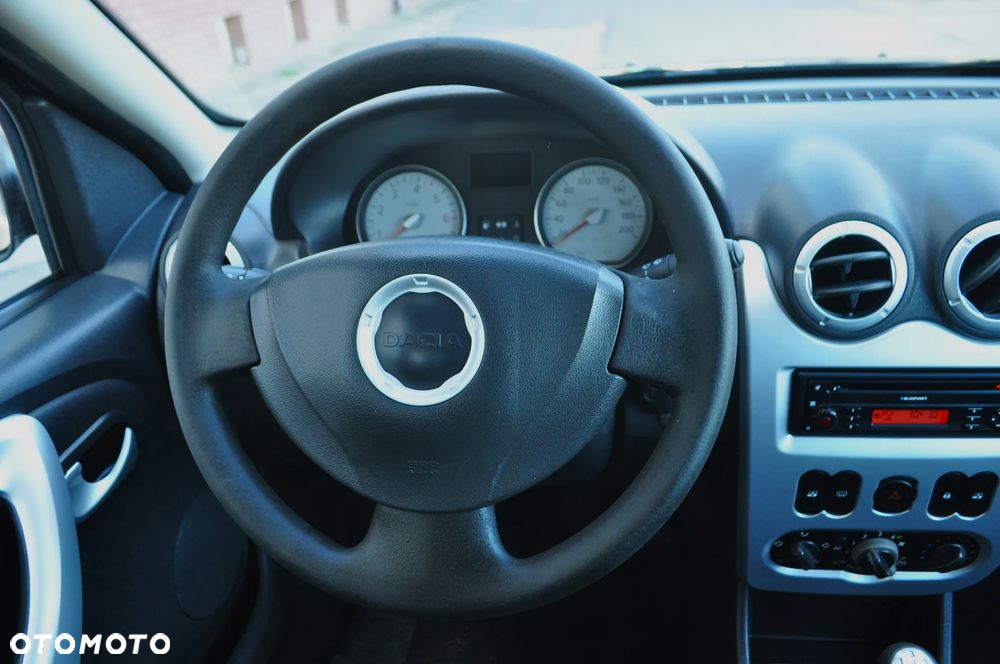 Dacia Sandero 1.2 16V - 13