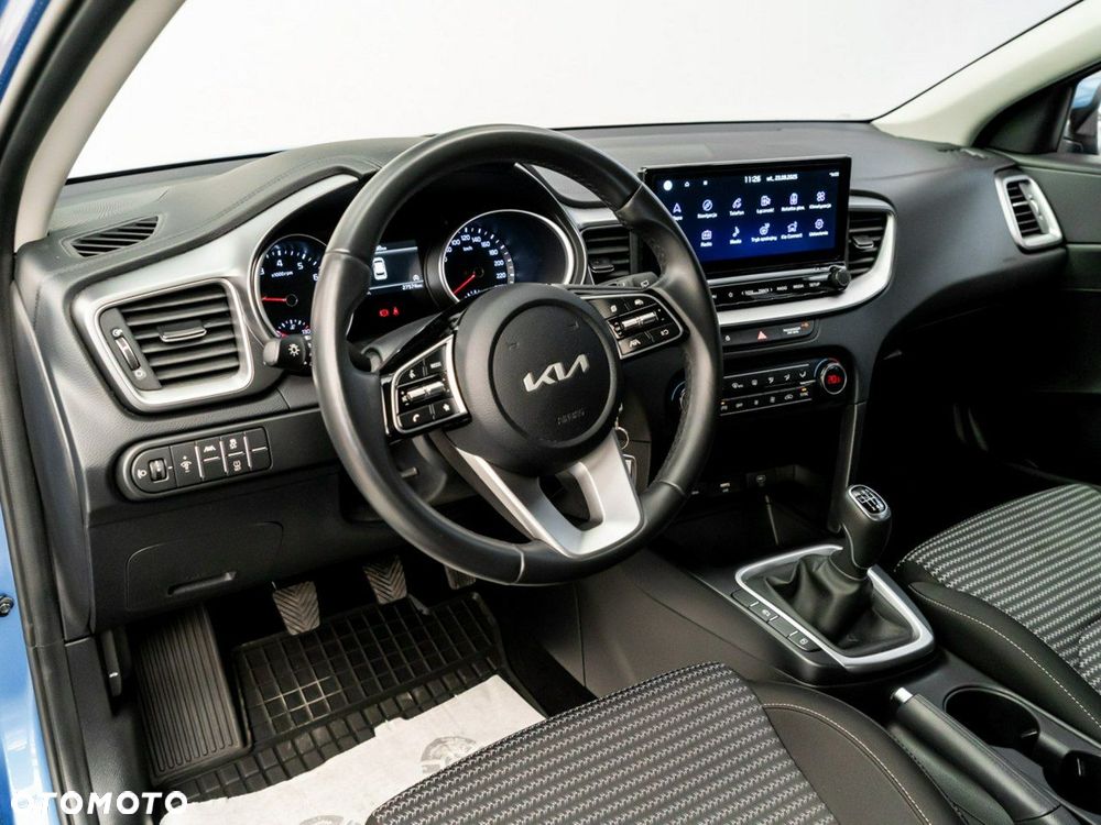 Kia Ceed 1.5 T-GDI M - 23