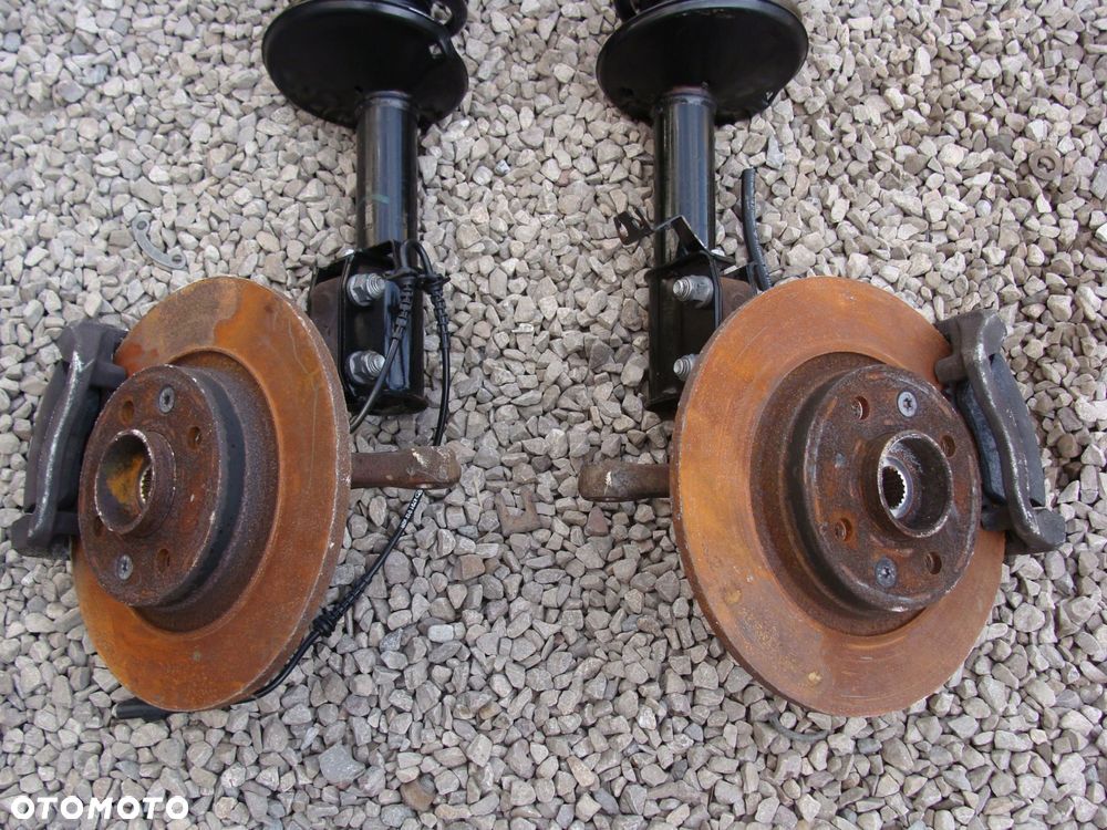 amortyzator zwrotnica prawa dacia sandero logan 1. - 3