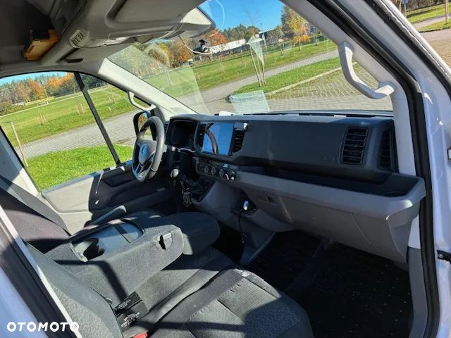 Volkswagen Crafter - 11