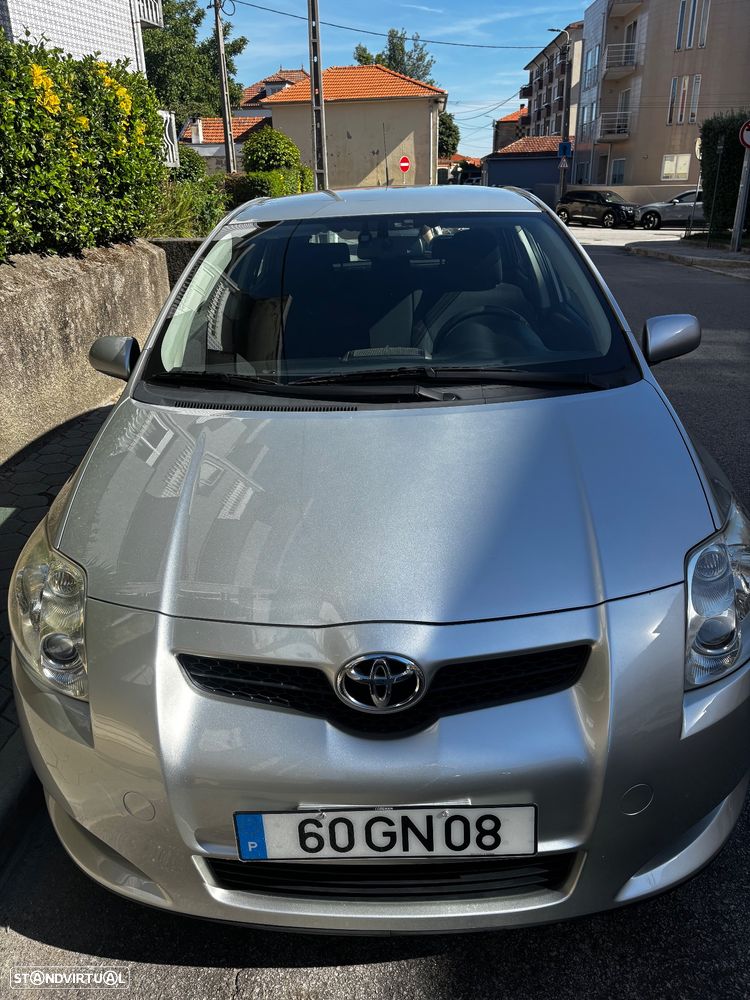 Toyota Auris 1.4 D-4D - 2