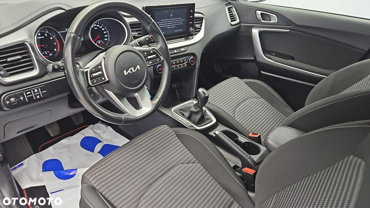 Kia Ceed 1.5 T-GDI M - 9