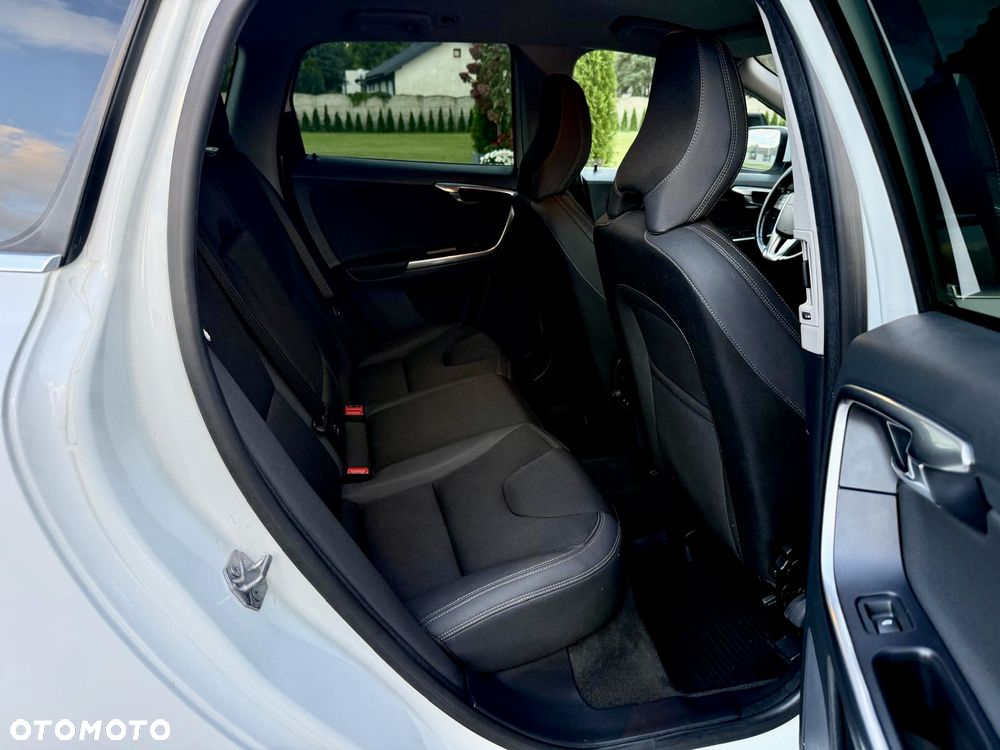 Volvo XC 60 D4 Summum - 22