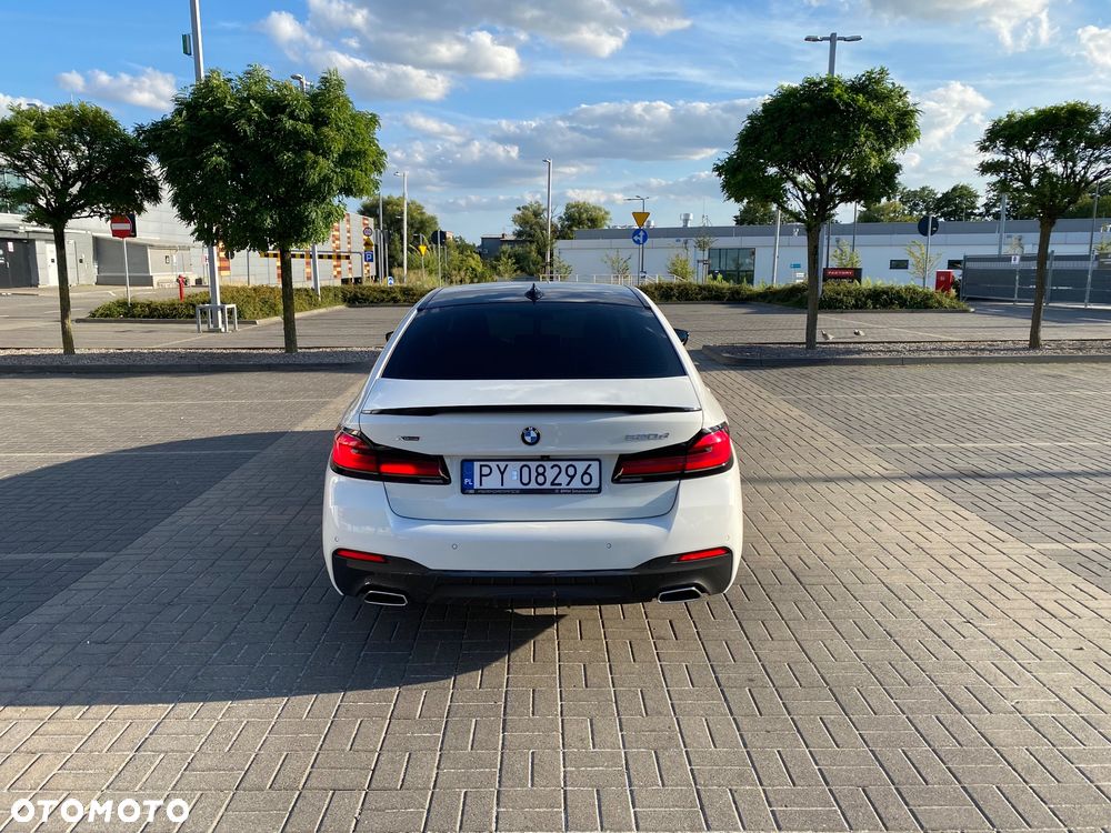 BMW Seria 5 520d xDrive mHEV M Sport - 23