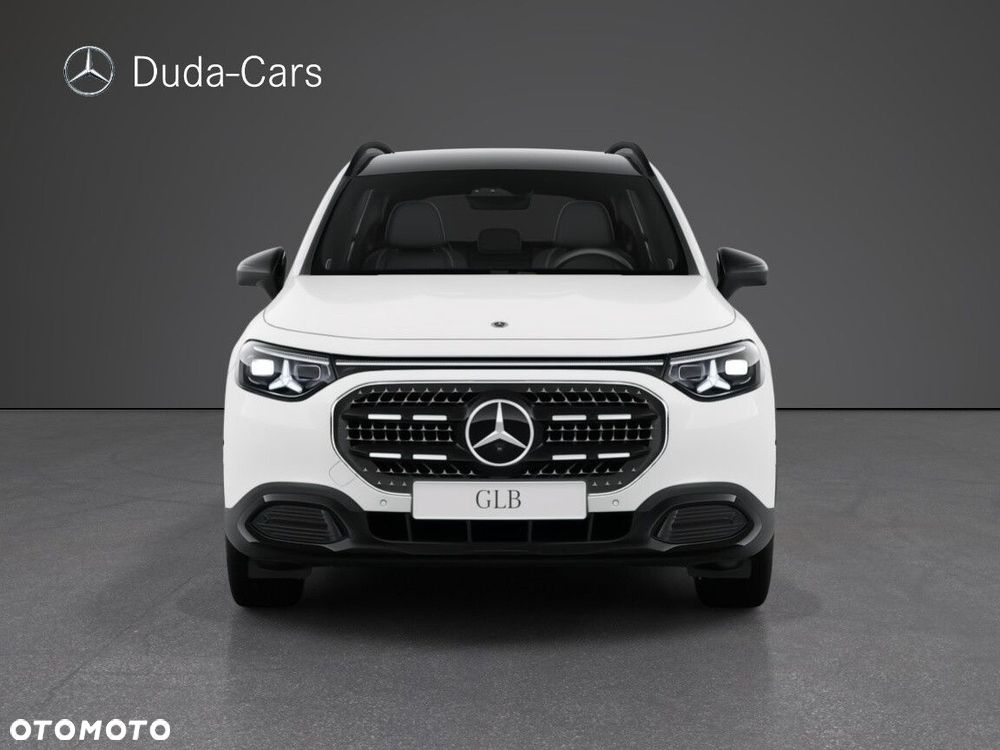 Mercedes-Benz GLB 200 mHEV 8G-eDCT - 4