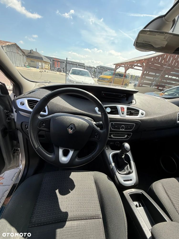 Renault Scenic - 9