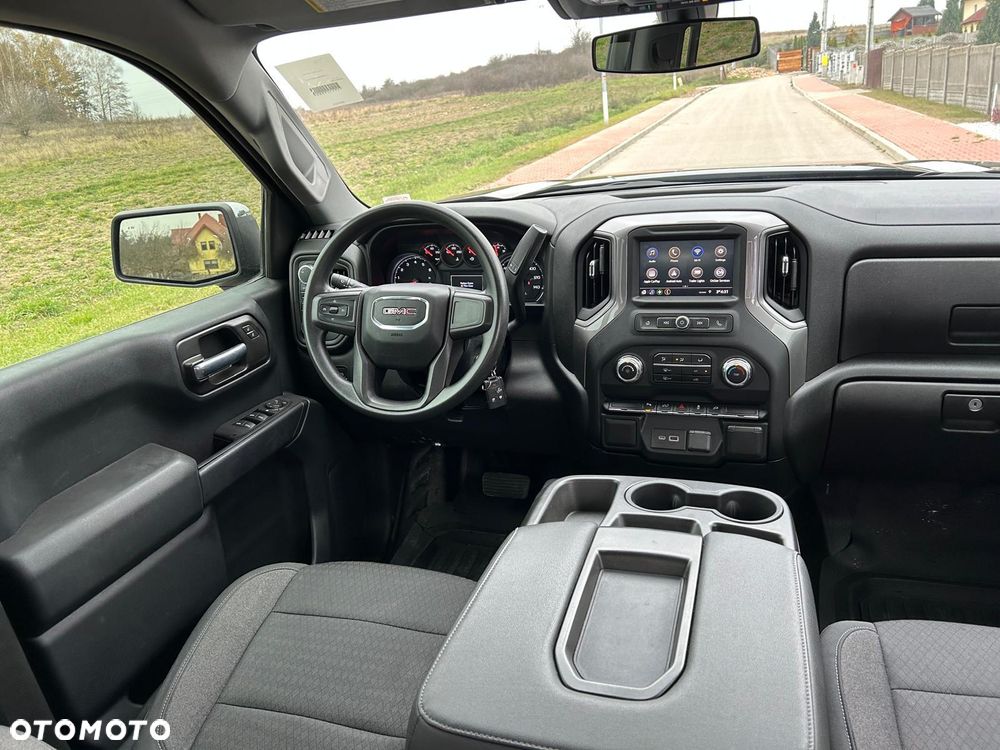 GMC Sierra - 4
