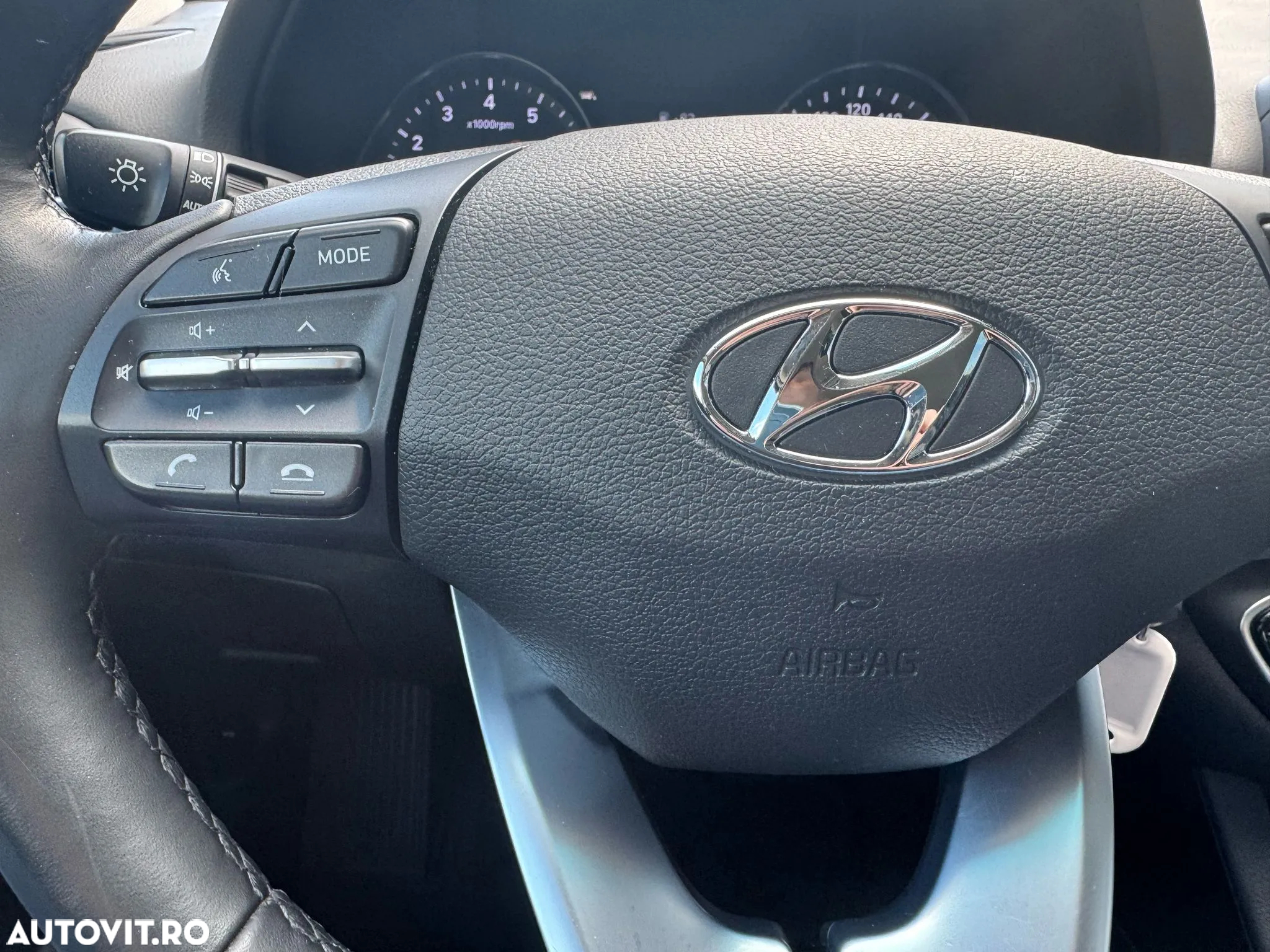 Hyundai i30 1.5 110CP 5DR M/T Highway - 19