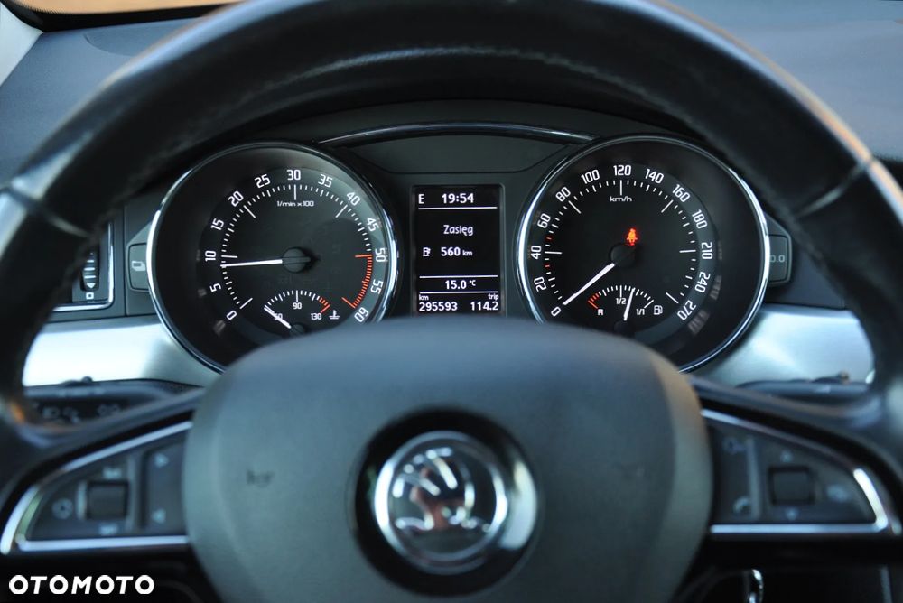 Skoda Superb 2.0 TDI Elegance - 13