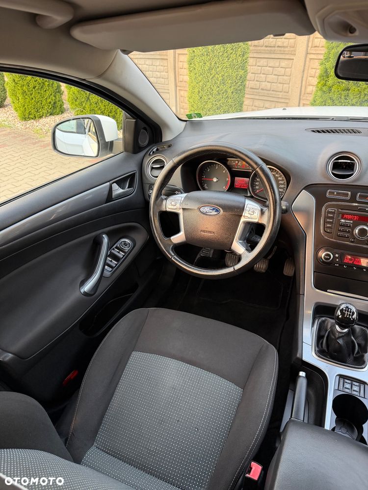 Ford Mondeo 2.0 TDCi S - 33